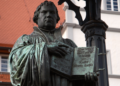 Pomnik Marcina Lutra: Symbol reformacji czy kamień obrazy?