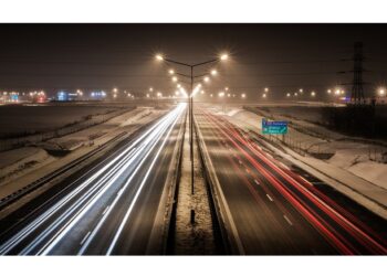 Standard nowoczesnej logistyki - szczelne bramy rolowane w strefach dużego ruchu na terenie Gliwic 