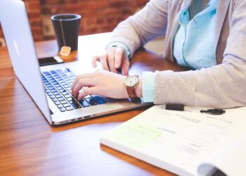 Przyszłość marketingu bezpośredniego - od prostych powiadomień tekstowych do interaktywnych konwersacji RCS